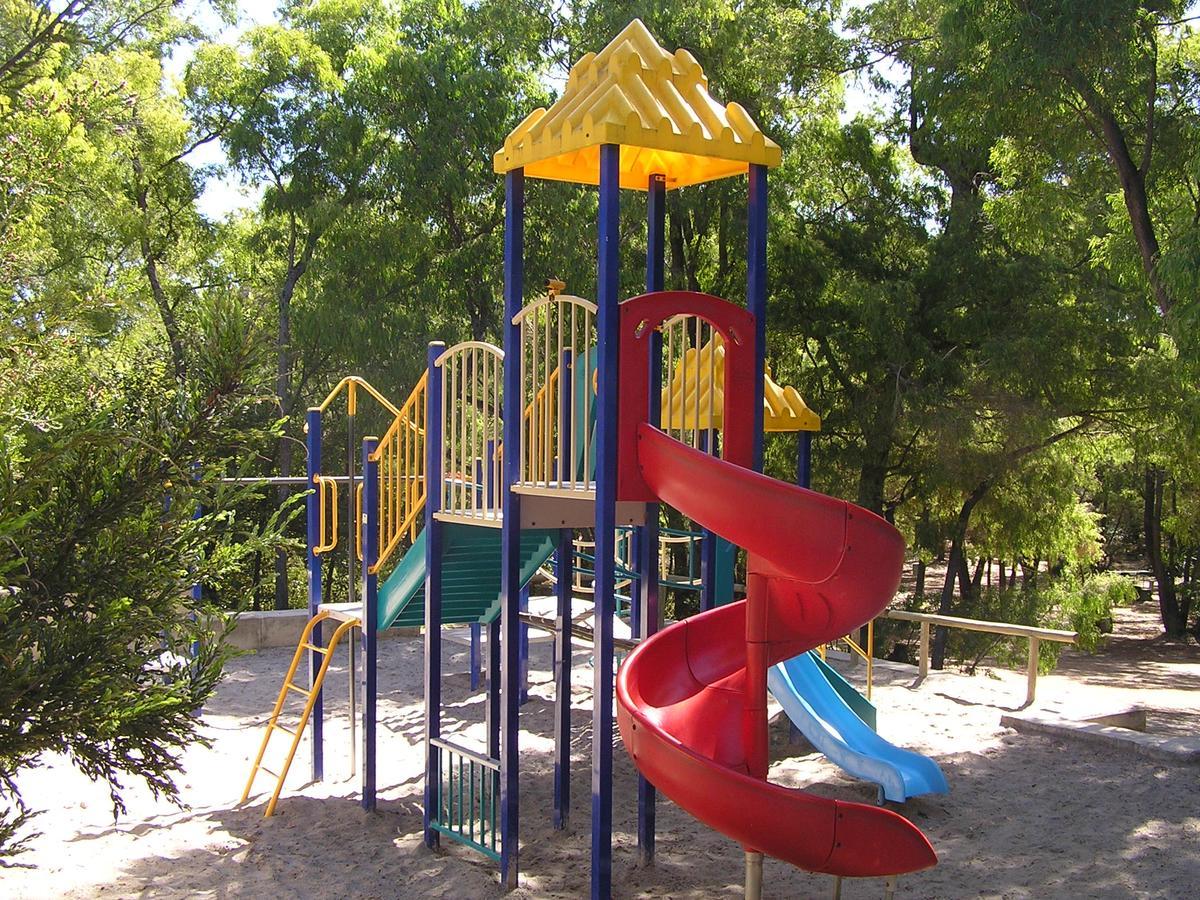 Coalmine Beach Holiday Park Walpole Bagian luar foto